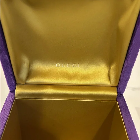 NWTGucci Men's Black and Silver Dive Watch - Picture 2 of 10